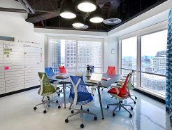 Bàn làm việc gấp: Giải pháp cho không gian hẹp