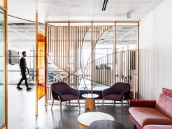 Nội thất văn phòng cao cấp bên trong DE LICACY Việt Nam