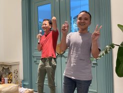 Sếp đi công tác Milan về