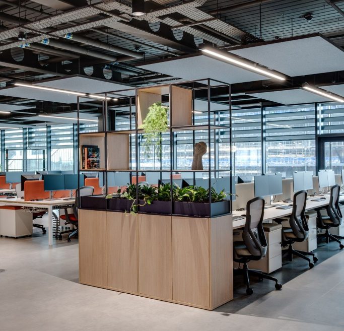 Đỉnh cao kỹ thuật mộc trong nội thất văn phòng hạng sang